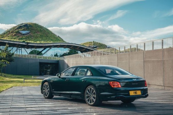 Bentley Flying Spur Hybrid, la limousine que l’on recharge