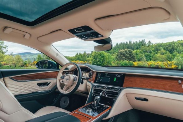 Bentley Flying Spur Hybrid, la limousine que l’on recharge