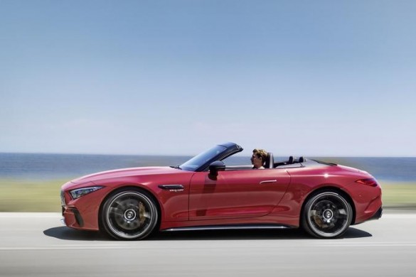 Mercedes SL-AMG, plus sportive que GT